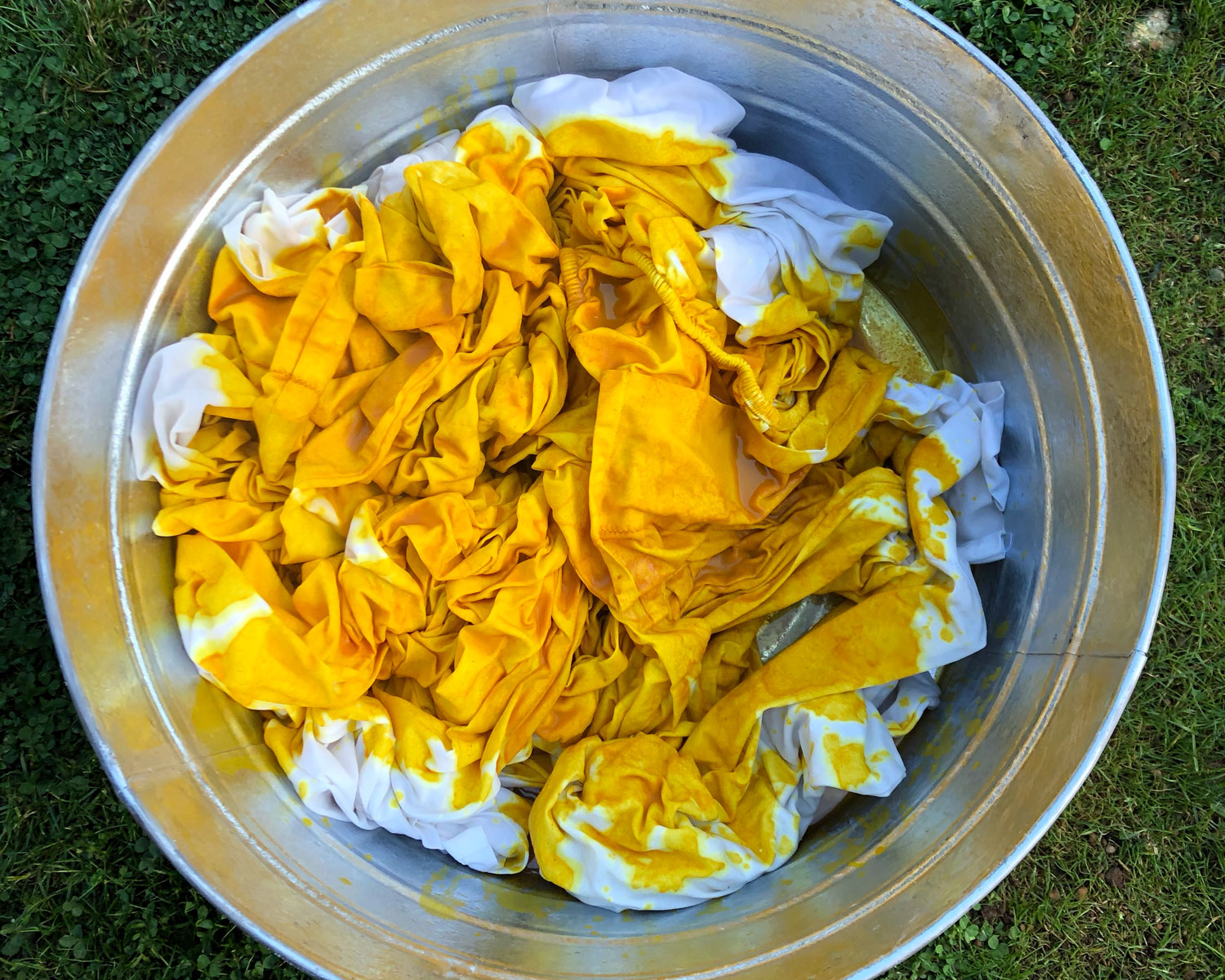 Easy DIY Turmeric Dye, how to dye with turmeric